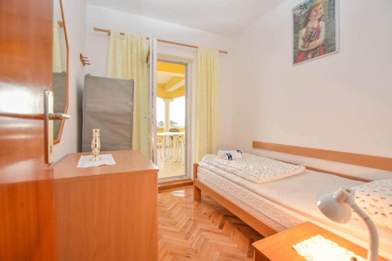 ביוגראד נה מורו Apartments Dandelion מראה חיצוני תמונה