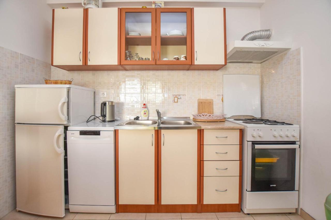 ביוגראד נה מורו Apartments Dandelion מראה חיצוני תמונה