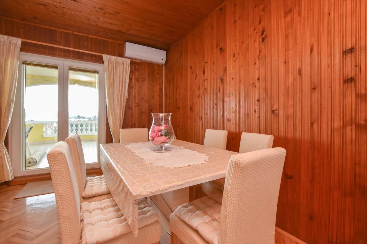 ביוגראד נה מורו Apartments Dandelion מראה חיצוני תמונה