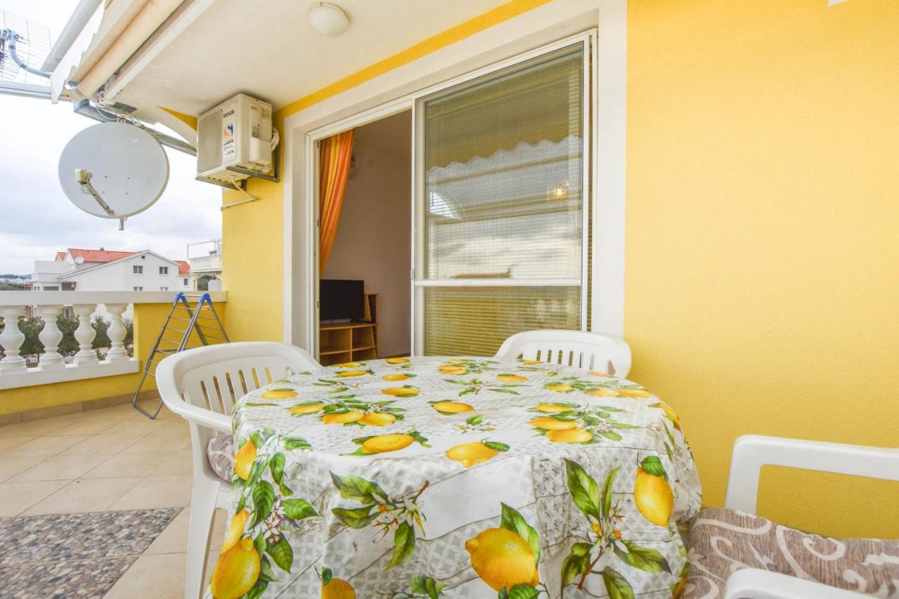ביוגראד נה מורו Apartments Dandelion מראה חיצוני תמונה
