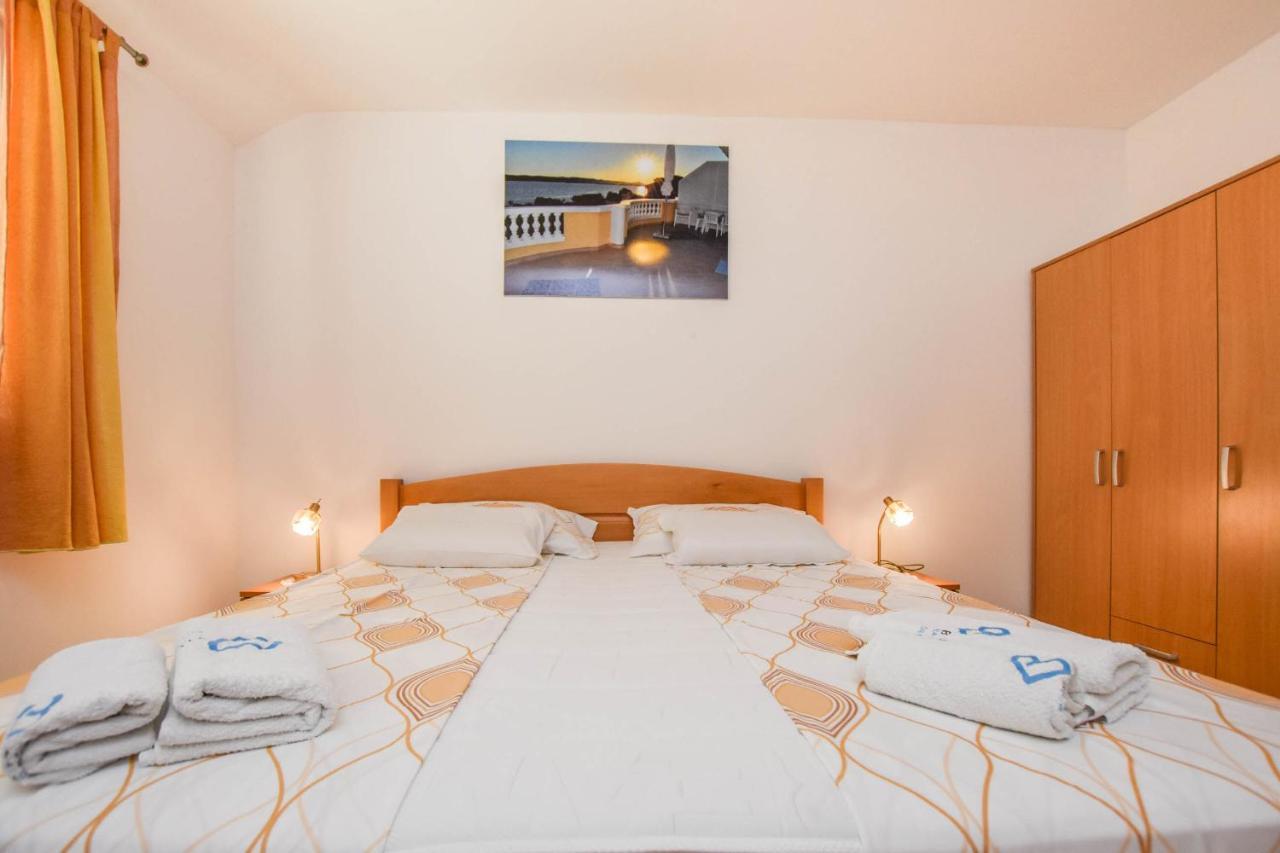 ביוגראד נה מורו Apartments Dandelion מראה חיצוני תמונה