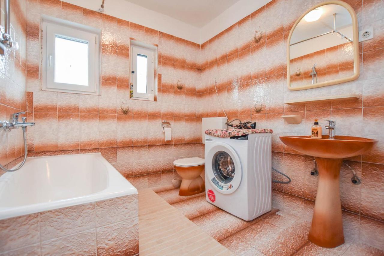 ביוגראד נה מורו Apartments Dandelion מראה חיצוני תמונה