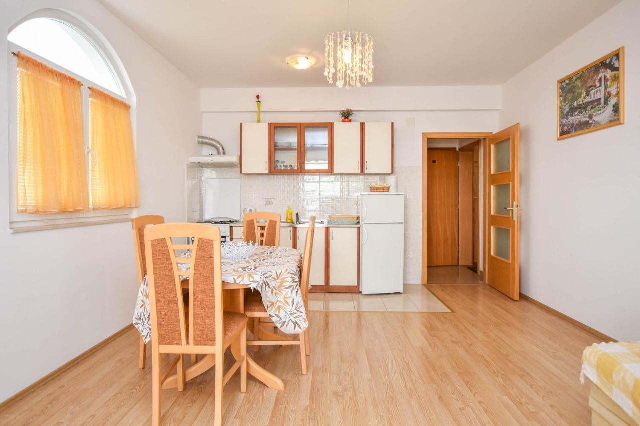 ביוגראד נה מורו Apartments Dandelion מראה חיצוני תמונה