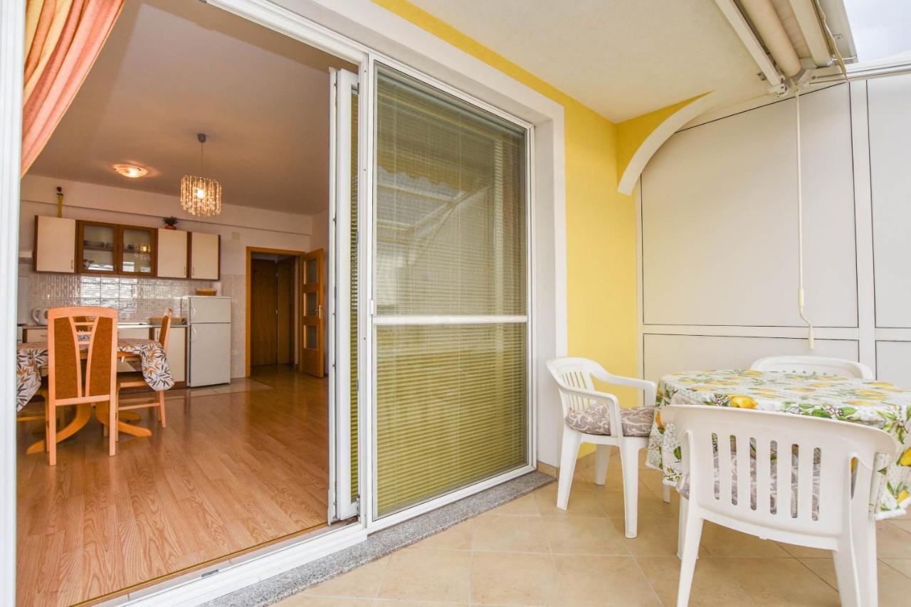 ביוגראד נה מורו Apartments Dandelion מראה חיצוני תמונה