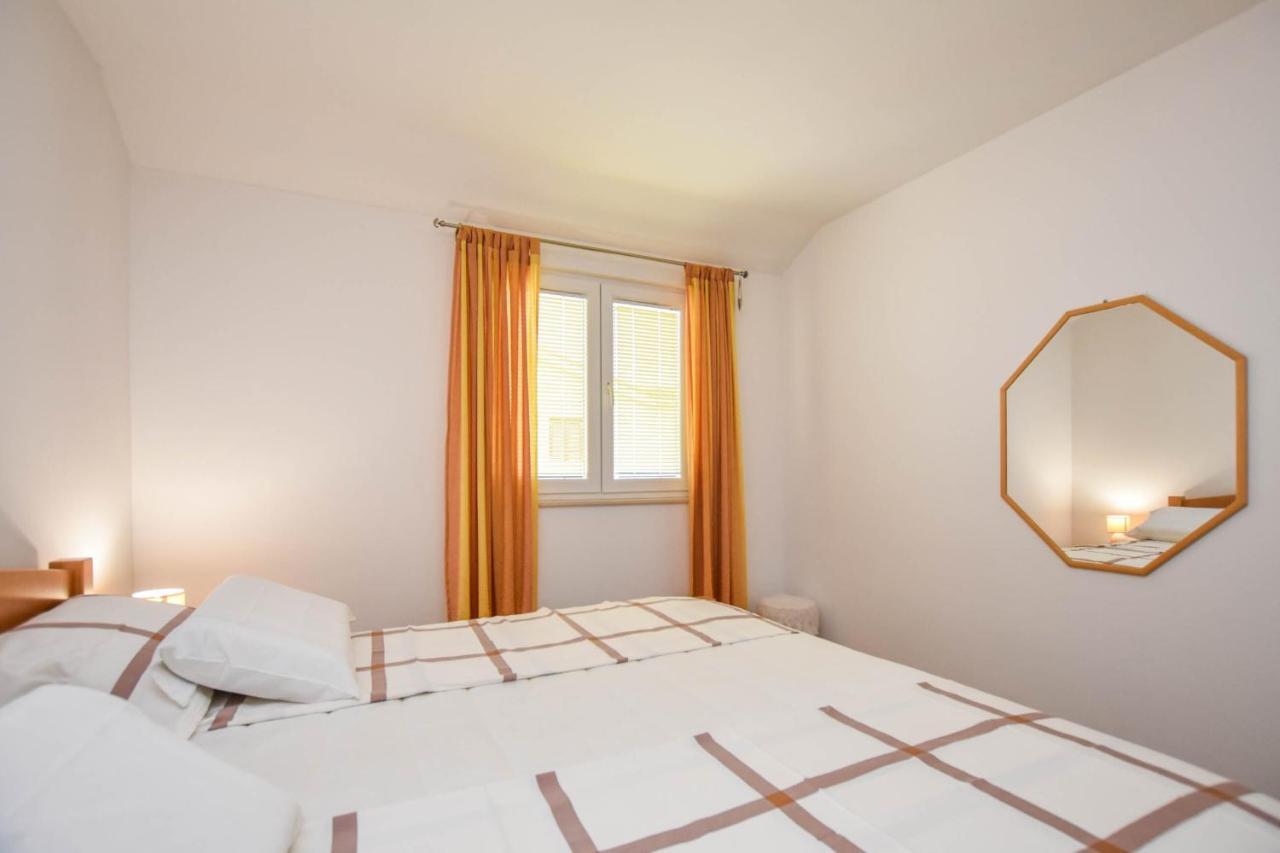 ביוגראד נה מורו Apartments Dandelion מראה חיצוני תמונה