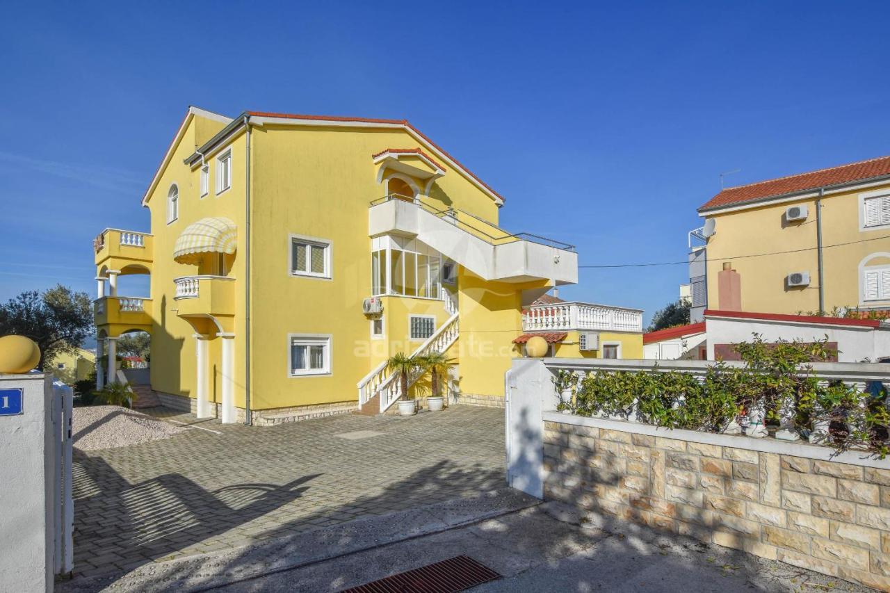 ביוגראד נה מורו Apartments Dandelion מראה חיצוני תמונה